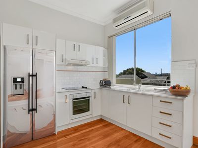 1A / 186 Lyons Road, Drummoyne