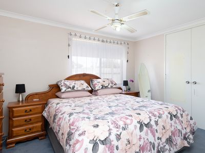 17 Littlewood Place, West Lamington