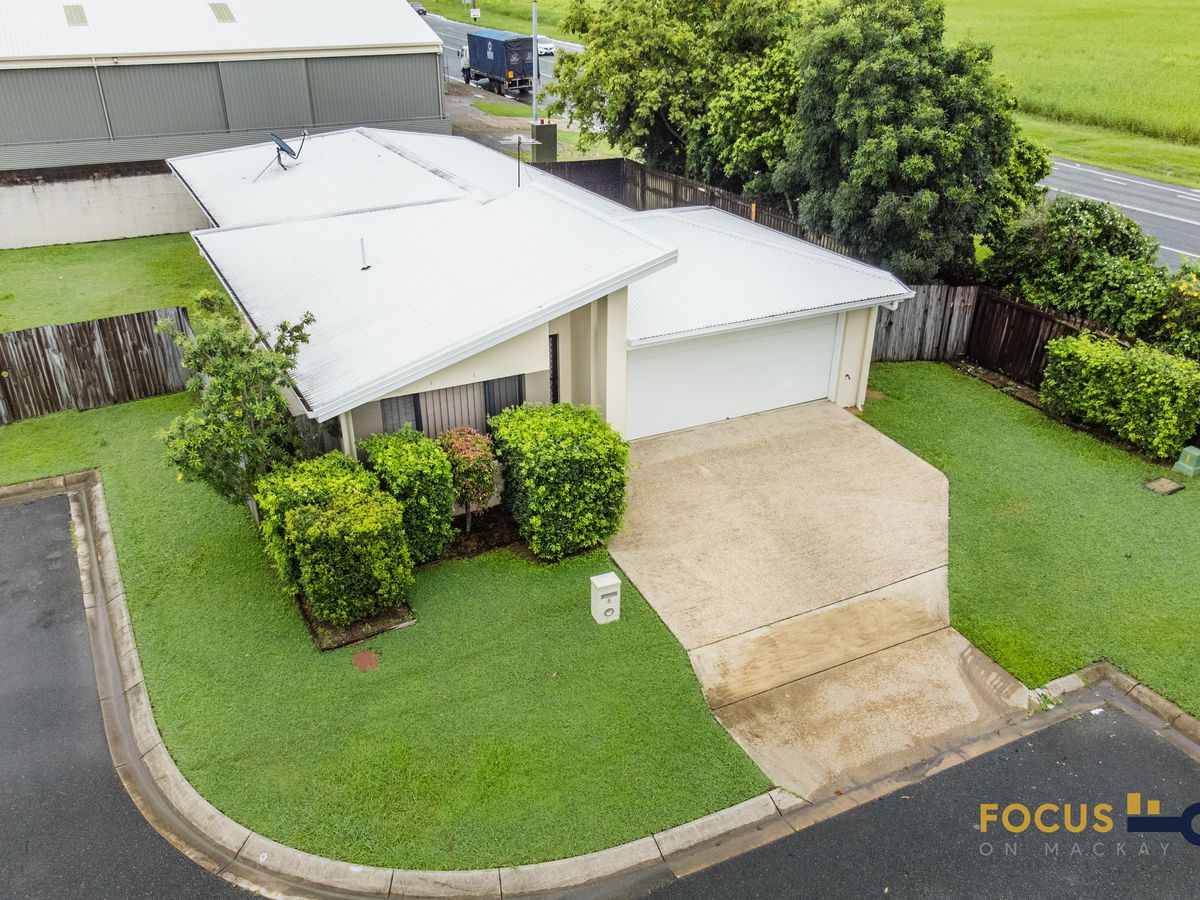 5 Chanelle Court, Glenella