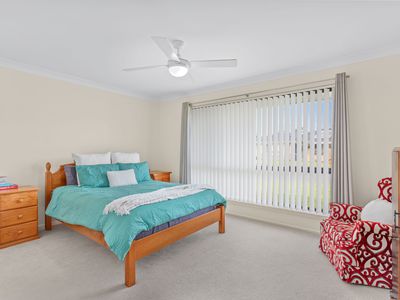 37 Wamara Crescent, Forster