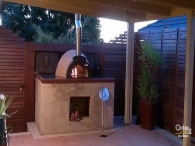 2 Barracks Close, Dubbo