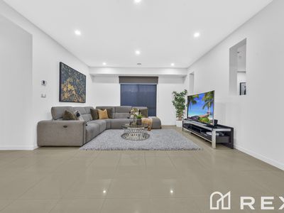 6 Lauradan Avenue, Berwick