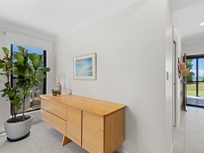 74 Gloucester Avenue, Hideaway Bay
