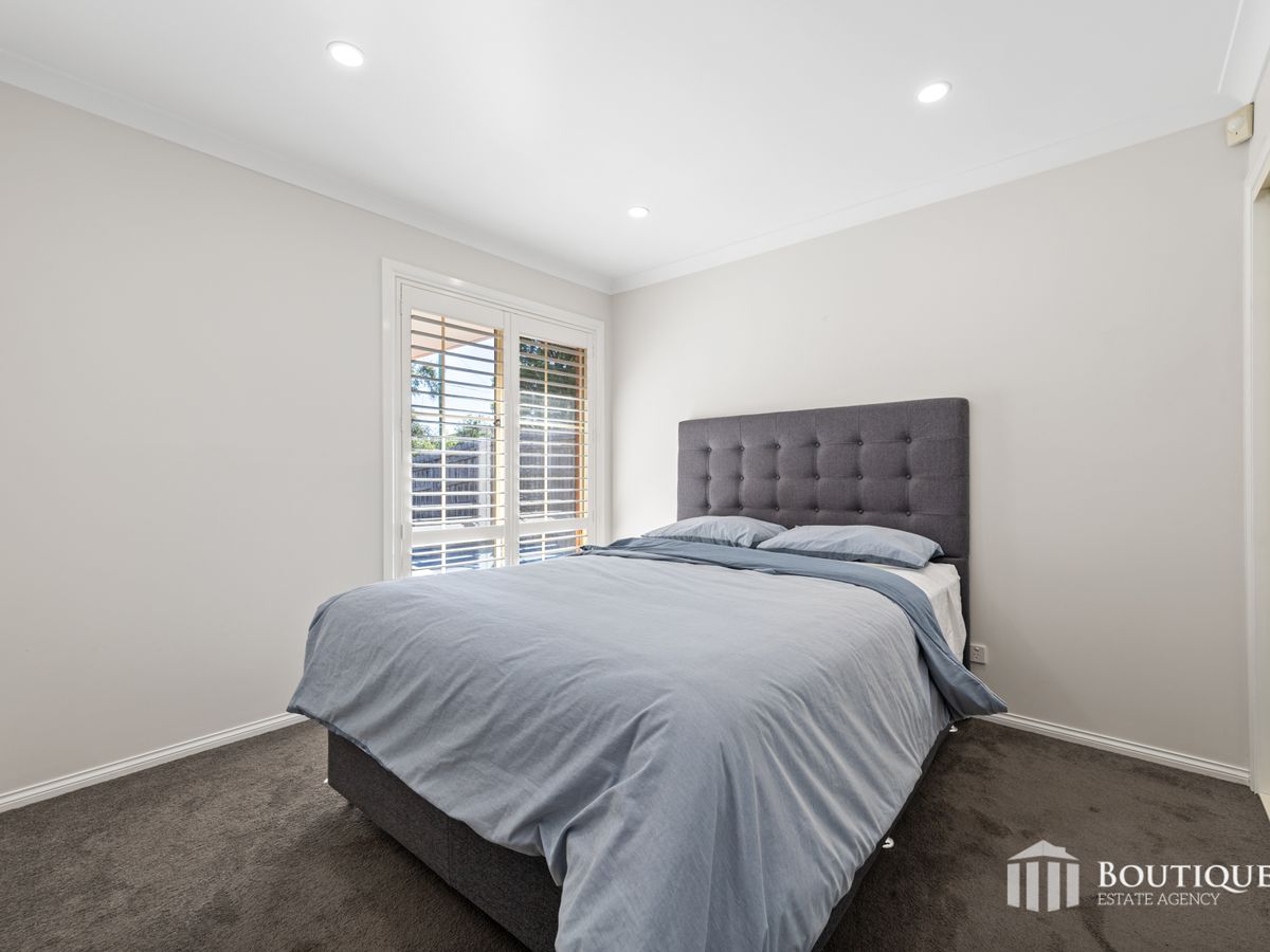 1 / 11 Lakeview Avenue, Rowville