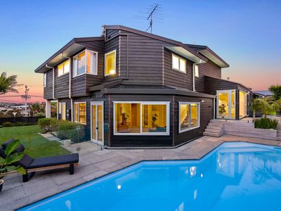 556 Beach Road, Rothesay Bay