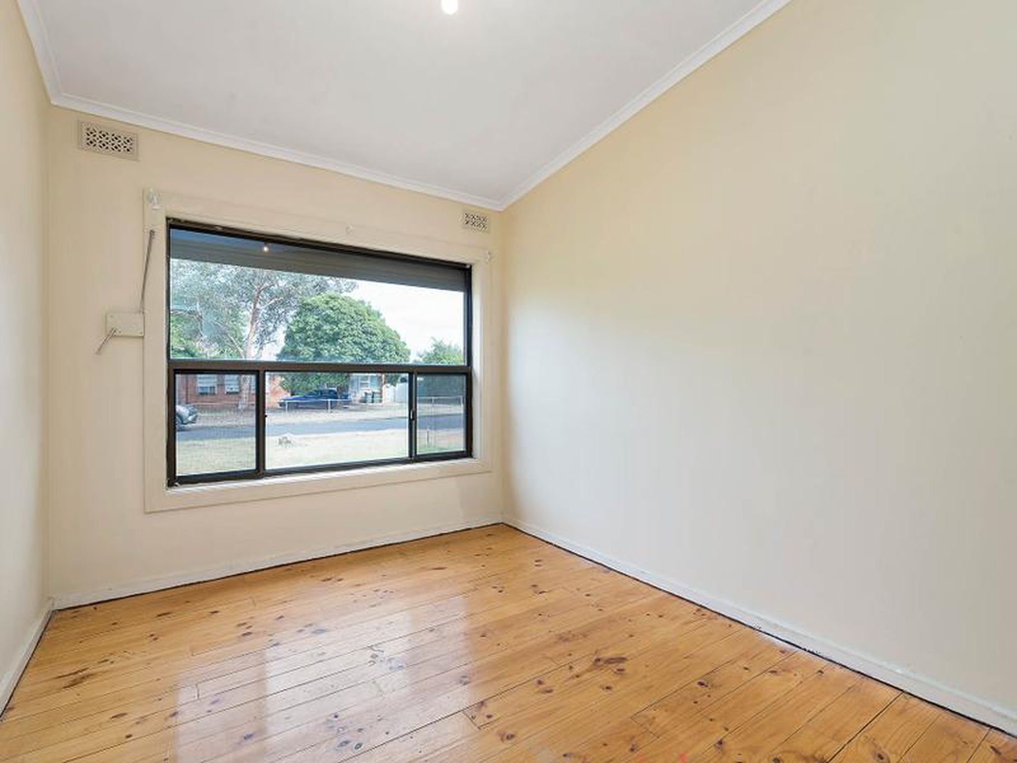 10 Cummins Street, Davoren Park