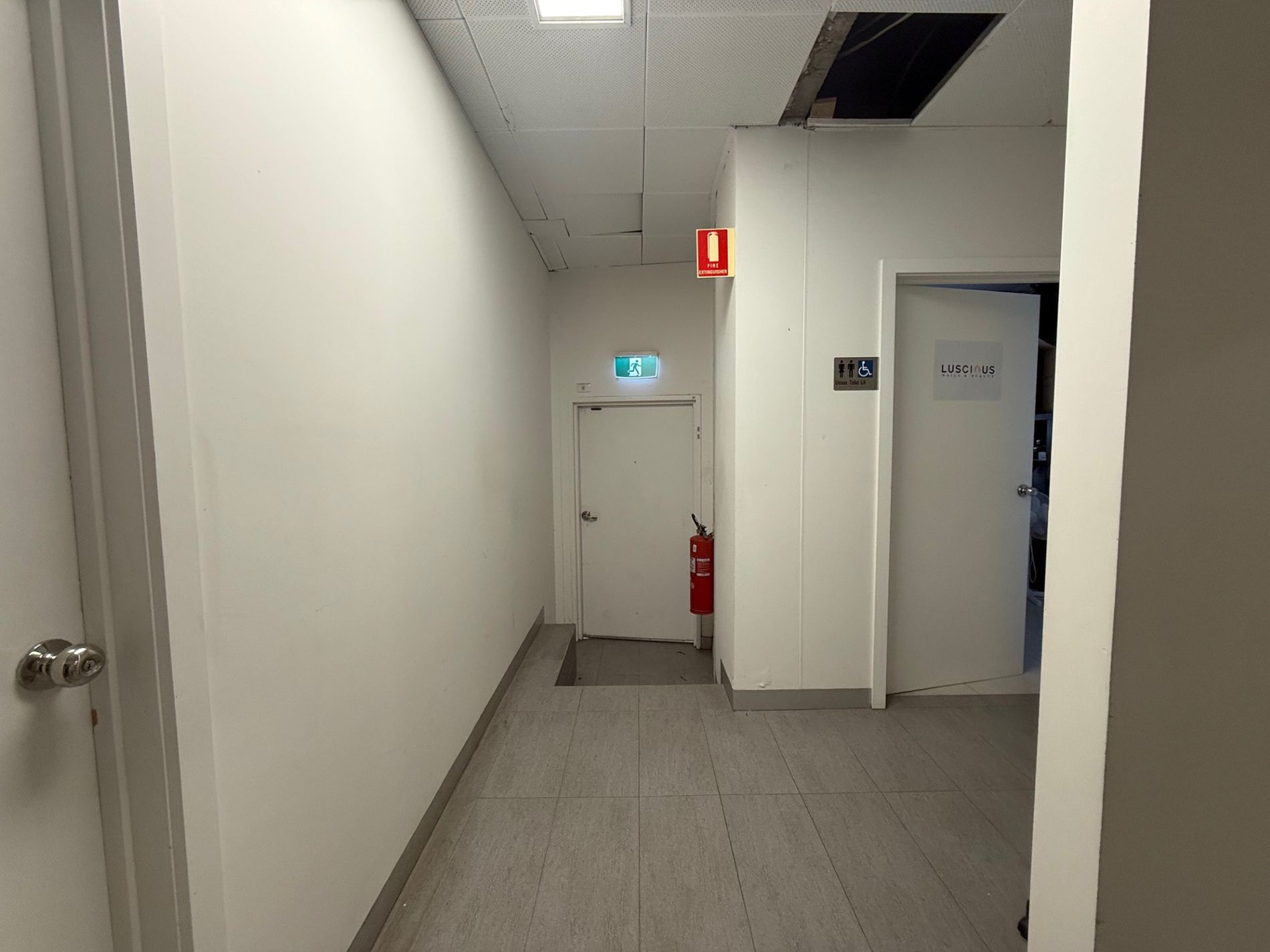 Shop 1 / 16 Borrack Square, Altona North