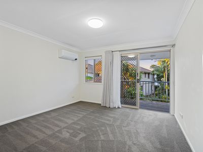 1 / 3 BRONBERG COURT, Southport