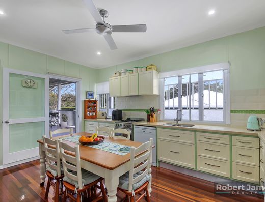 QUEENSLANDER LOVED & CHERISHED IN OLD TEWANTIN image 4 QUEENSLANDER LOVED & CHERISHED IN OLD TEWANTIN image 4