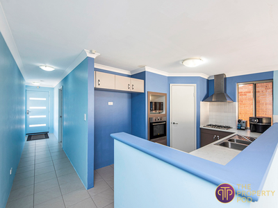 14 / 17 Third Avenue, Kelmscott