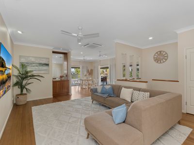 10 Kensington Court, Castle Hill