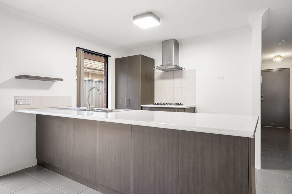 5 ANGERTON MEWS, Baldivis