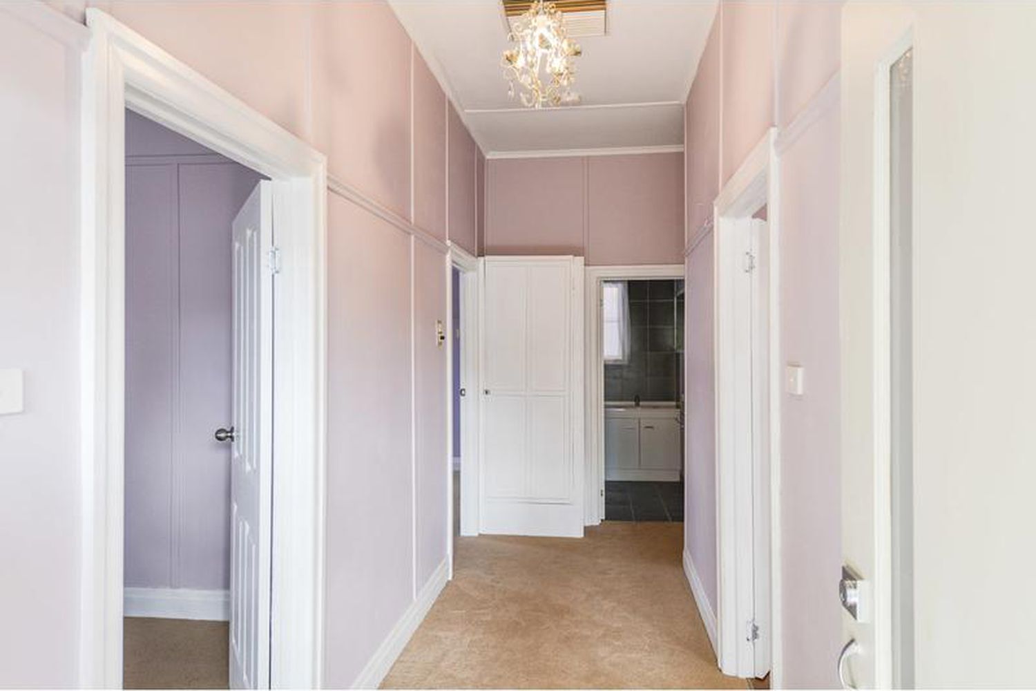 4 Lynott Street, Horsham