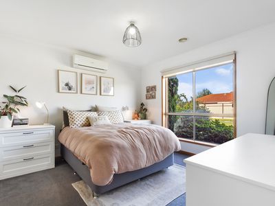 20 Pelican Court, Sale