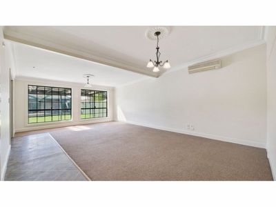114 Bourke Street, Dubbo