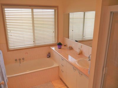 38 Adermann Dve, Kingaroy