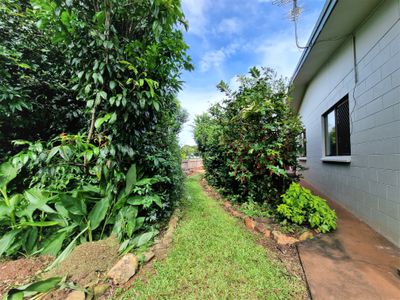 11 Alma Street, Atherton
