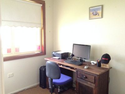 5 Cox Parade, Mount Warrigal