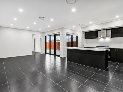 11 Orbit Street, Schofields
