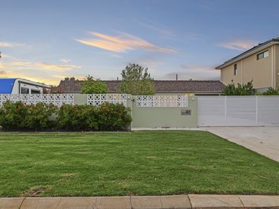 42 Farrin Street, Attadale