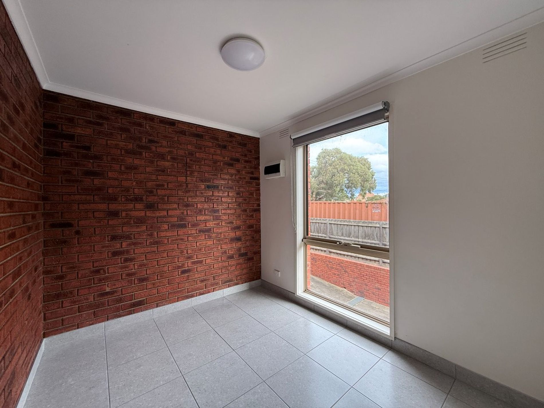 2 / 102 Synnot Street, Werribee