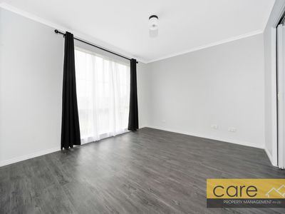 69 Dartmoor Drive, Cranbourne East