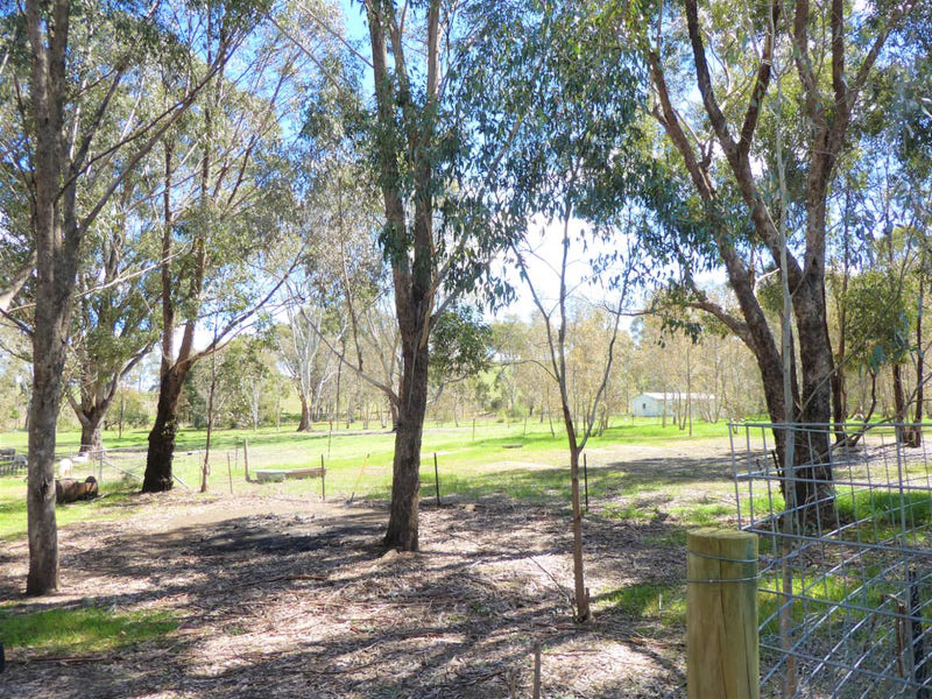 580 Telegraph Rd, Seymour