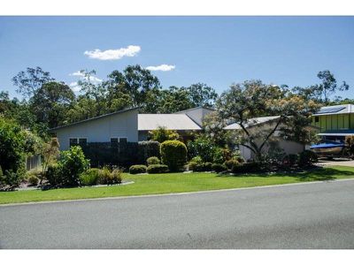 16 Tingara Court, Tewantin
