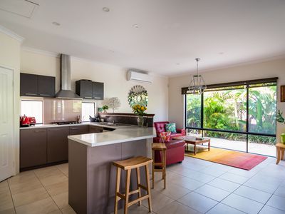 27 Clifton Street, Scarborough
