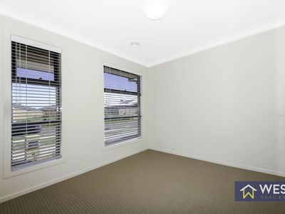 14 Woolwich  Walk , Wyndham Vale