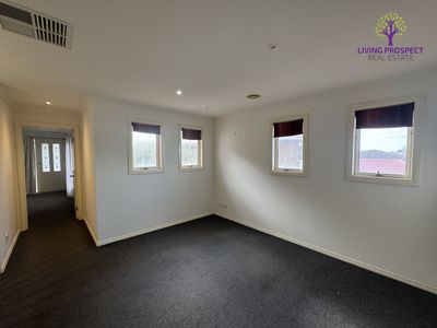 104 Foxwood Drive, Point Cook