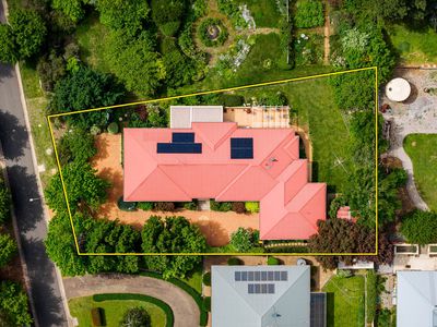 14 Barry Place, Crookwell