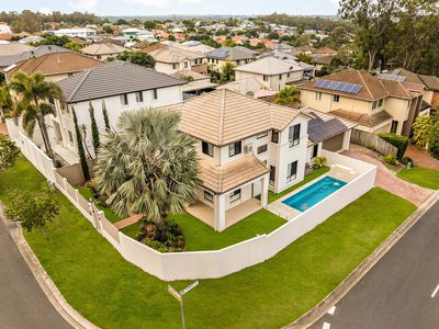 16 Hillcroft Place, Belmont
