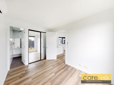 3 / 5 Maple Court, Doveton