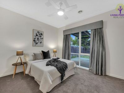 4 Fullard Close, Point Cook