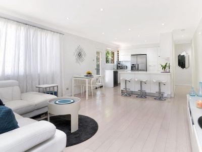 2 / 22 Horner Avenue, Mascot