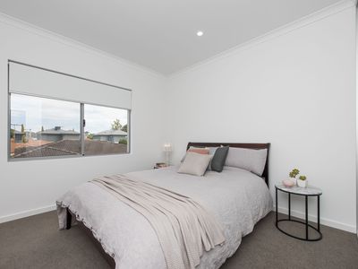 2/59 Balcombe Way, Westminster