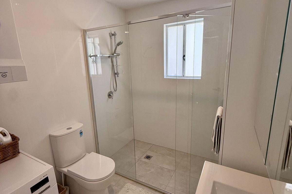 4A Lisa Crescent, Castle Hill