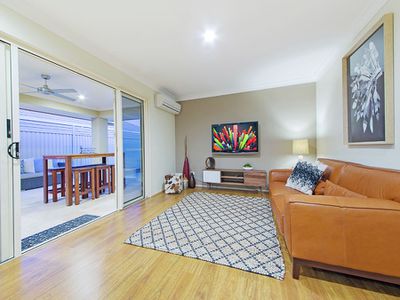 121 Ropley Road, Wynnum West