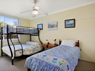 2 / 21 Beach Road, Hawks Nest