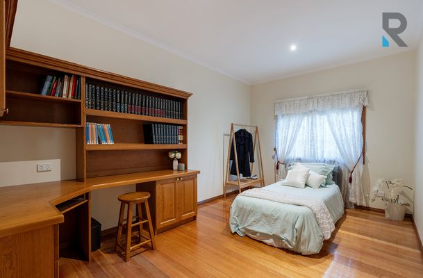 29 Stonebridge Way, Attwood