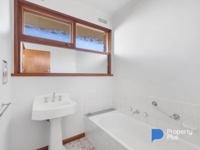2 James Street, Strathdale