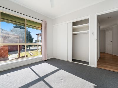 2 / 10 THRUSH COURT, West Wodonga
