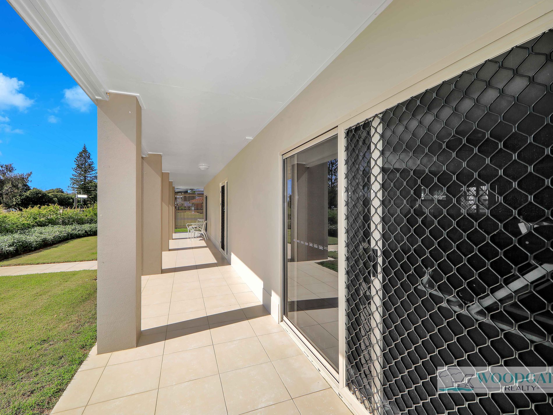 101 Esplanade, Woodgate