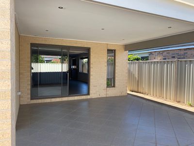 8 Viaduct Parade, Truganina
