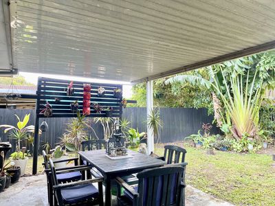 2 / 2 Hakea Court, Kawungan