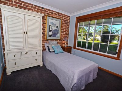 35 SHACKLETON STREET, Robertson