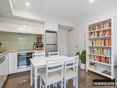 66 / 172 Railway Parade, West Leederville