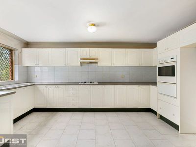 2 / 9 Sir Joseph Banks Street, Bankstown