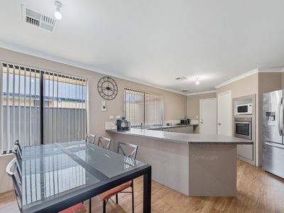 14 Joseph Banks Boulevard, Banksia Grove